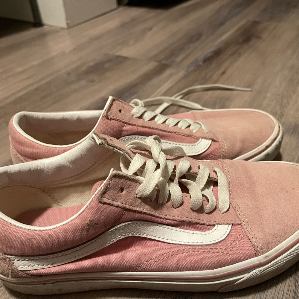Pink vans low rise sneaker